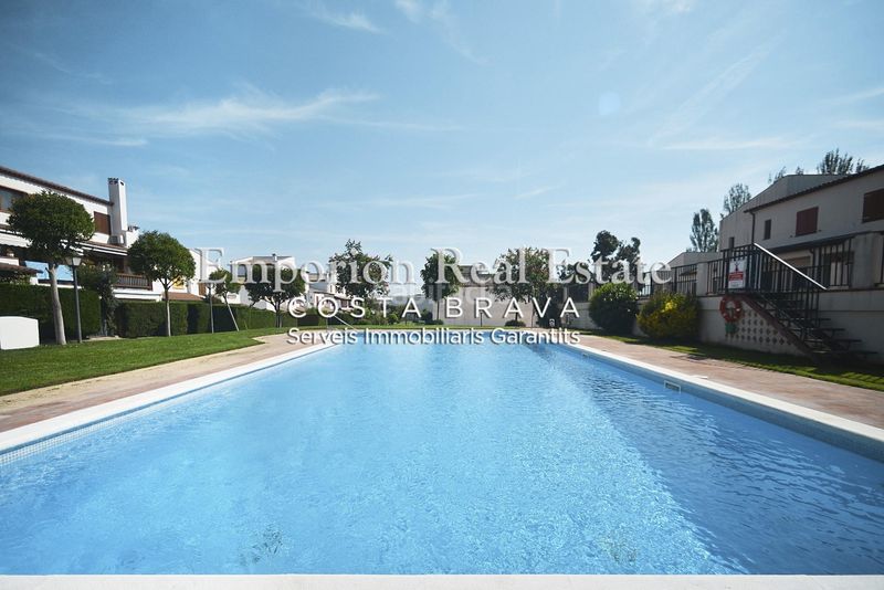 Foto 632e8daf-1221-457a-b954-e48adc58c9af. Casa adossada amb calefacció aparcament piscina a Sant Antoni de Calonge