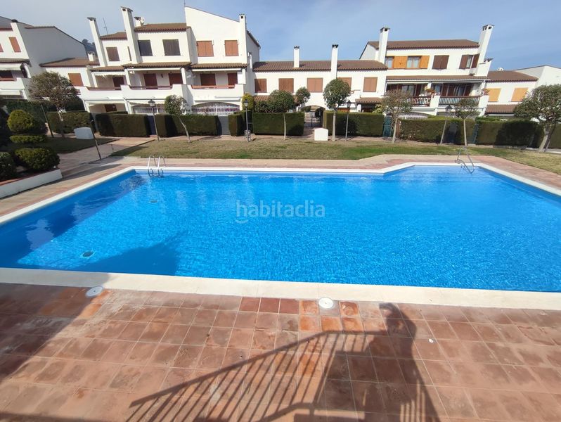 Foto 8d38bccb-7fcc-4340-baa1-b79026459215. Casa adossada amb calefacció aparcament piscina a Sant Antoni de Calonge