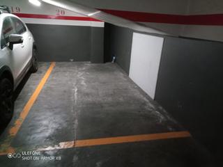 Miete Motorradparkplatz in Carrer de mir 6. Plaça de pàrquing a barcelona , sant andreu, mir