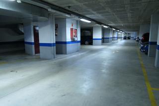 Car parking in Carrer de palomar 66. Plaa daparcament per cotxe a barcelona, sant andreu
