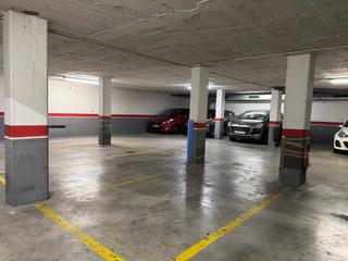 Car parking  Carrer d'hiplit lzaro. Plaza de aparcamiento en hiplito lzaro