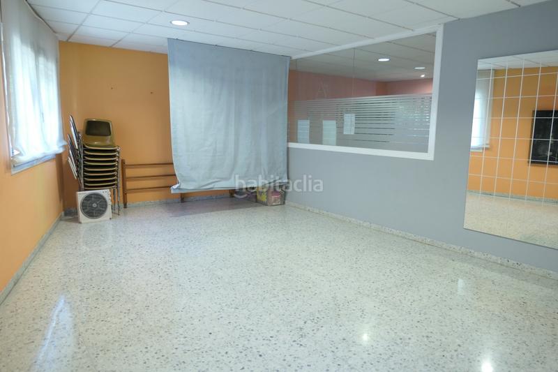 Foto 1f4693a5-c4b3-4b5e-9b38-efabdd5bb240. Miete büro in rambla de l'onze de setembre 76 in Sant Andreu de Palomar Barcelona