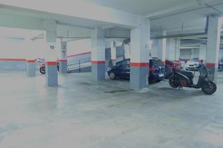 Aparcament de moto a Carrer de renart 38. Parquing en venda a barcelona, sant andreu