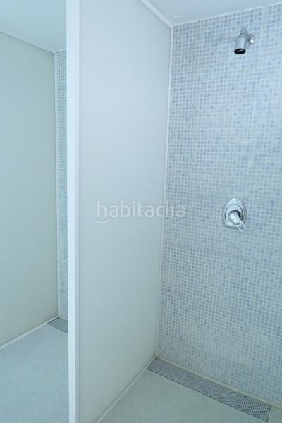 Foto fb21c878-f1b6-4ec0-8612-0670a3f2bab7. Lloguer oficina a carrer de josep estivill 32 a Navas Barcelona