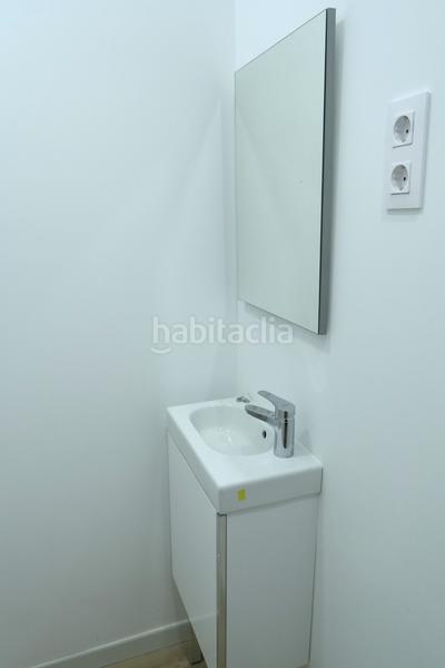 Foto d695aff5-4349-4c80-be88-234ccd06967a. Location local commercial dans carrer de l'ajuntament 24 dans Barcelona