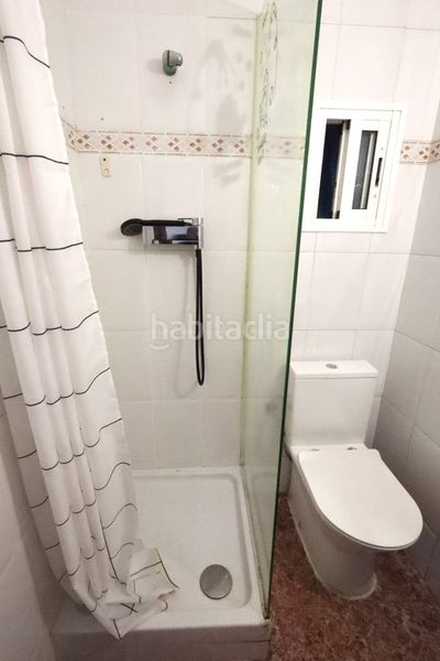 Foto 535caf0d-b3ce-42ed-a5bd-50b0e54e67d8. Pis a Sant Antoni Barcelona