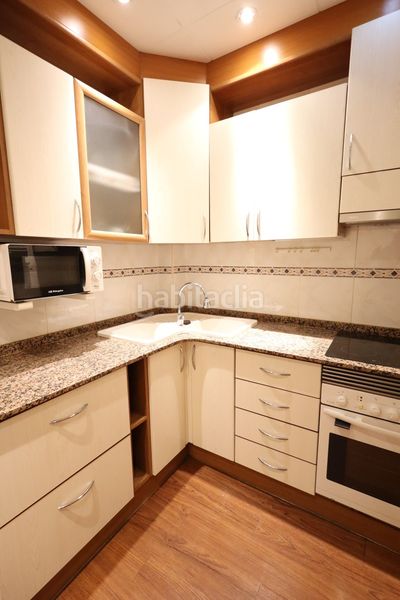 Foto 0da231a0-5ba4-4860-a22f-07f5598ea5b2. Pis amb calefacció a Sant Andreu de Palomar Barcelona