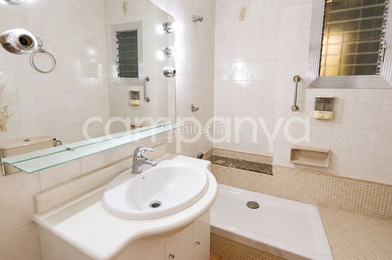 Foto f81b4c23-9ee2-49df-9883-985769e74886. Etagenwohnung mit heizung in Sant Andreu de Palomar Barcelona