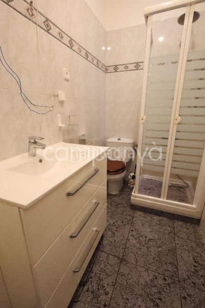 Foto fdcdb5cd-aa4a-4dcc-b894-9172c30d7c25. Casa amb calefacció a Sant Andreu de Palomar Barcelona