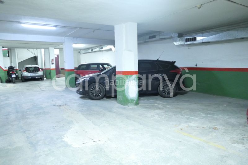 Foto 1c1641a5-a7f2-4688-9a67-d336cf4f9421. Autoparkplatz in Sant Andreu de Palomar Barcelona
