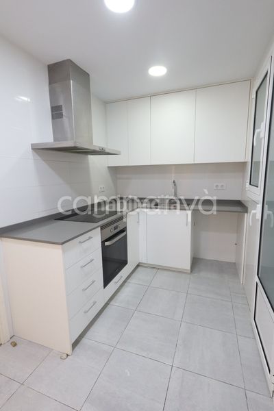 Foto 852d44a6-19a1-45fa-ae9f-e604985c400f. Pis a Sant Ramon - Maternitat Barcelona