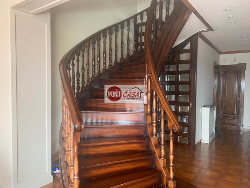 Foto 75f0ee59-c915-4052-a7c9-355a41f6878c. A tre livelli con camino riscaldamento parcheggio in Lleida