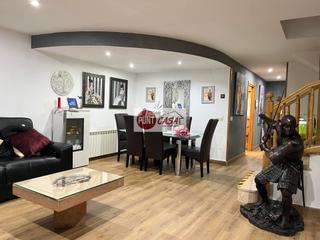 Maison jumelée  Carrer de julià carbonell. Casa en venta en alcoletge