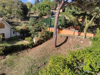 Terreno residencial en Vallgorguina. De pendent suau molt soleiada i vistes espectaculars