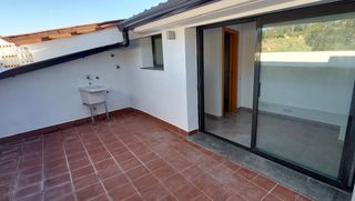 Duplex à Vallgorguina. Dúplex cèntric amb terrassa