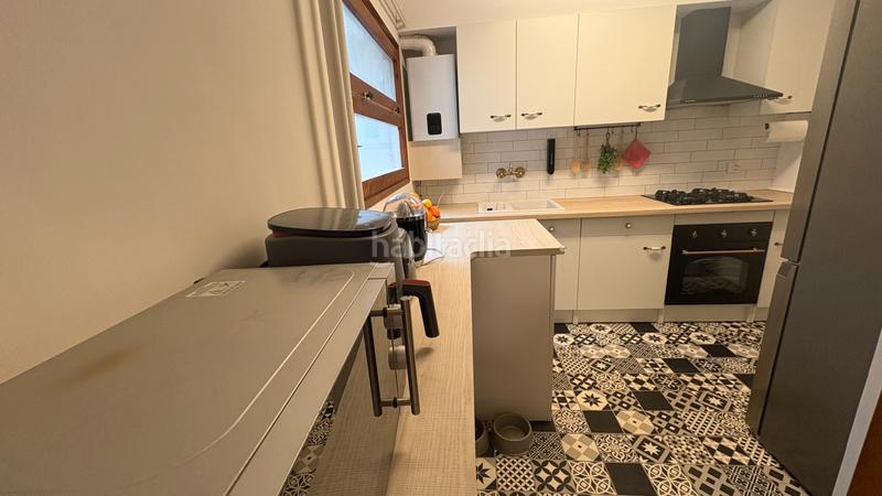 Foto b622bf26-d1d0-4f6a-8f46-edf37ff96049. Appartement avec cheminée chauffage dans Vallgorguina