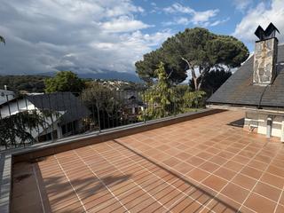 Casa en Vallgorguina. Espectacular amb piscina i vistes al montseny
