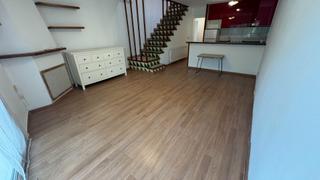 Lloguer Pis  Carretera nova 52. Dúplex amb pati de 50m2