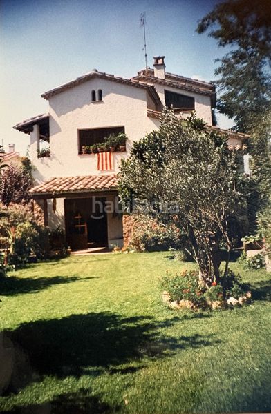 Foto 6c5a3d74-18d7-4b6a-87c4-a9c23e28aa2c. Casa amb xemeneia calefacció aparcament a Vallgorguina