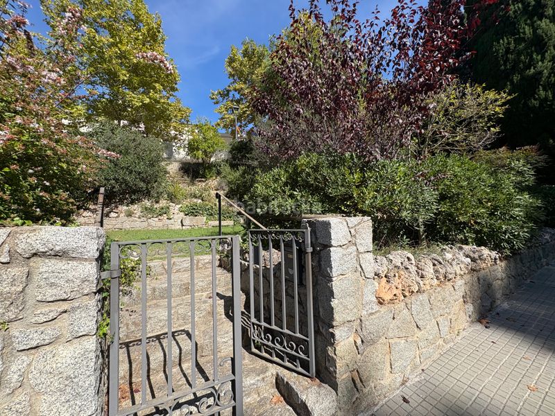 Foto 7e13656f-d4f9-4272-aac5-a7bca17d44db. Casa amb xemeneia calefacció aparcament a Vallgorguina