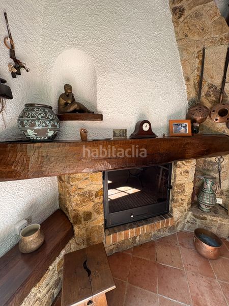 Foto b1e36210-b676-4c65-8a1d-71f9b6260f74. Casa amb xemeneia calefacció aparcament a Vallgorguina