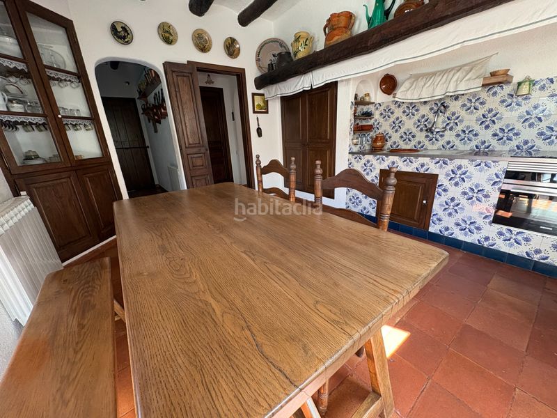 Foto b63dbbaa-f590-49b3-b429-998f850a4897. Casa amb xemeneia calefacció aparcament a Vallgorguina