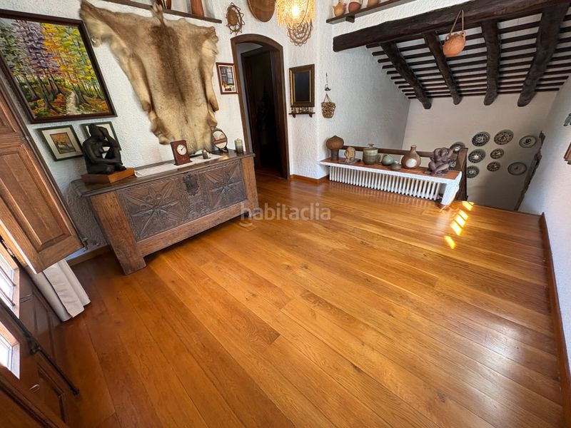 Foto d3ae4ce7-d711-482c-b30f-9be6cedd230f. Casa amb xemeneia calefacció aparcament a Vallgorguina