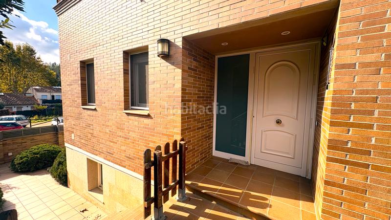 Foto 8a387ce6-ac94-4c70-8b52-409912809981. Maison jumelée avec chauffage parking dans Vallgorguina