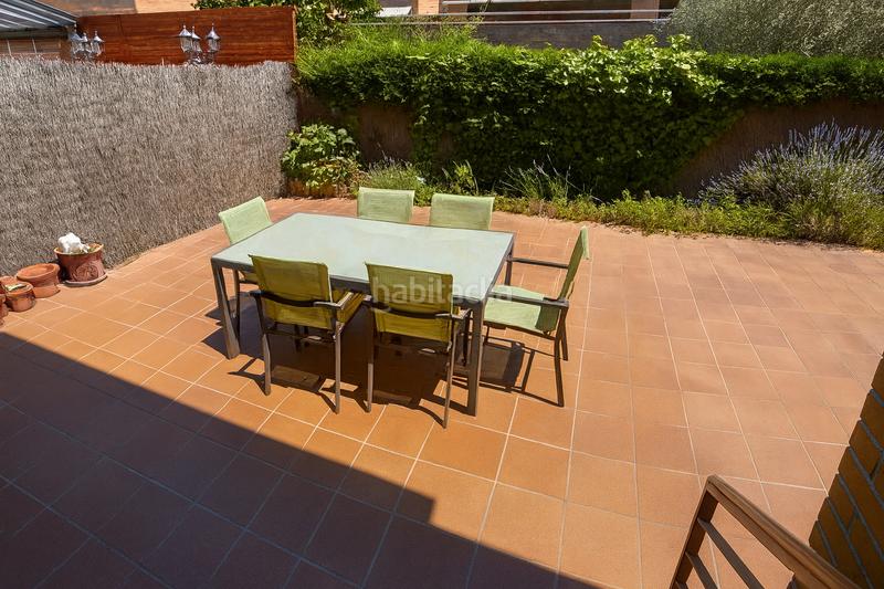 Foto bc312805-39a0-4605-ab73-03cd3f08f60e. Maison jumelée avec chauffage parking dans Vallgorguina