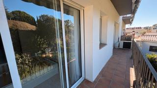 Lloguer Pis a Arenys de Munt. Pis amb balcó lluminós