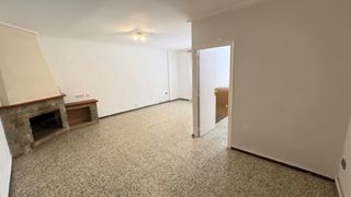 Location Rez-de-chaussée à Vallgorguina. Planta baixa amb calefacció