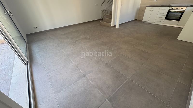 Foto c8a6f1f7-7523-44b2-a349-2216726958a4. Alquiler casa pareada casa d'obra nova a 3 vents amb jardí privat en Sant Celoni