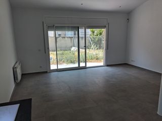 Location Maison jumelée à Sant Celoni. Casa d'obra nova a 3 vents amb jardí privat