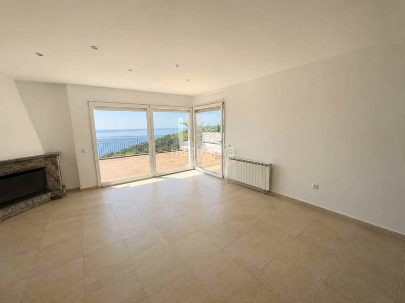 Foto 15626445-2bd5-4c8f-ab68-ee1e5291f2d4. Xalet amb xemeneia aparcament piscina a Santa Cristina-Sant Francesc Blanes