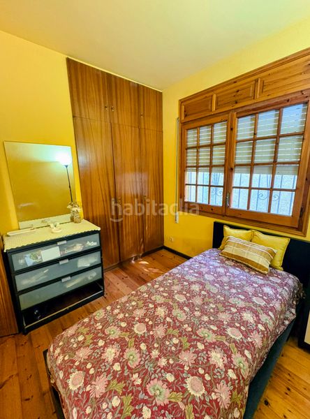 Foto b2f23e40-22bf-4a7e-af54-44cd6a0b640a. Casa amb xemeneia aparcament piscina a Vallgorguina