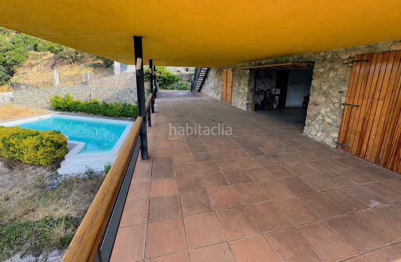 Foto de6b2075-d330-4350-938d-69935c12d2ec. Casa amb xemeneia aparcament piscina a Vallgorguina