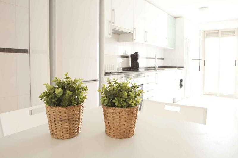 Foto 886fd5d1-2412-466b-9d26-d3125e821593. Pis a Playa Levante Santa Pola