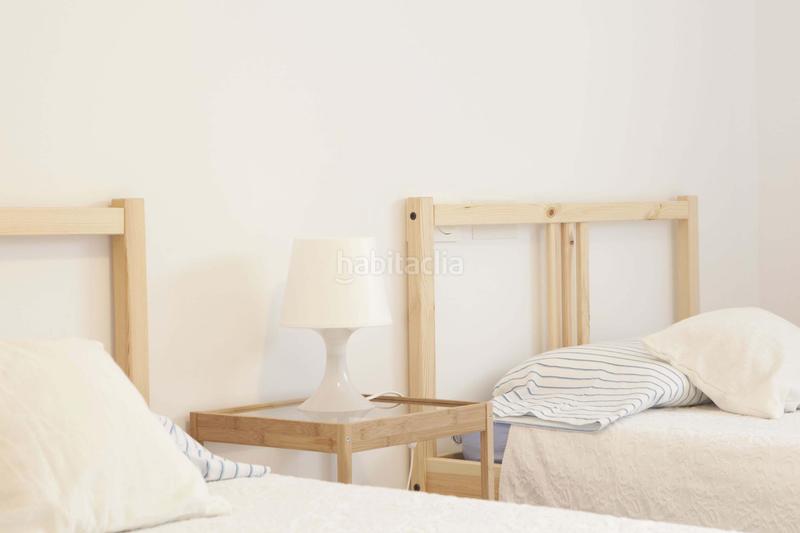 Foto ab46ccc9-b2fb-43d7-8df3-d99c8af7df38. Pis a Playa Levante Santa Pola