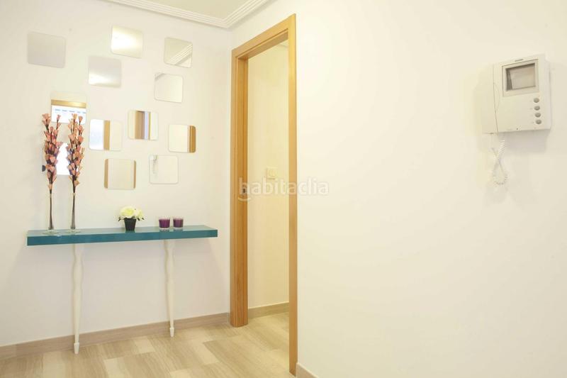 Foto df69c0f4-8456-4008-98a3-01d225f6aaea. Pis a Playa Levante Santa Pola