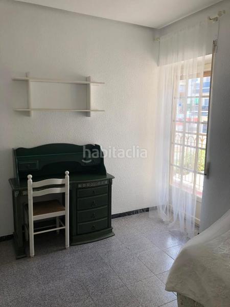 Foto 076a7e87-5f20-4251-a256-9d00c8b4cec6. Casa adossada a Calas Santiago Bernabeu Santa Pola