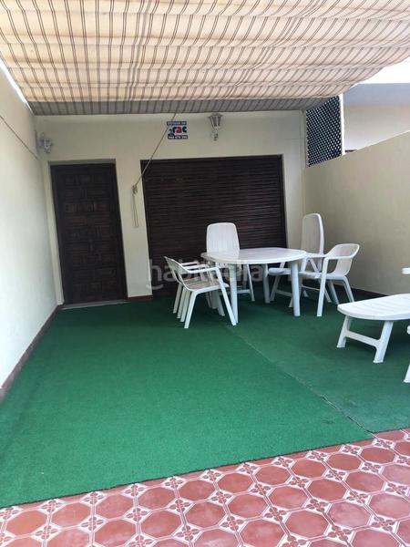 Foto d3693a04-e68d-42a4-82b6-a387c2665994. Casa adossada a Calas Santiago Bernabeu Santa Pola