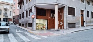 Location Parking voiture à Centro. Plaza de aparcamiento en zona centroraval, elche.