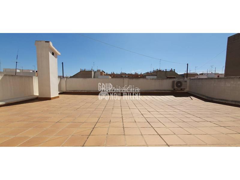 Foto d1a32745-85a7-47a9-b94c-c113c1dac4b9. Casa in Alfafar