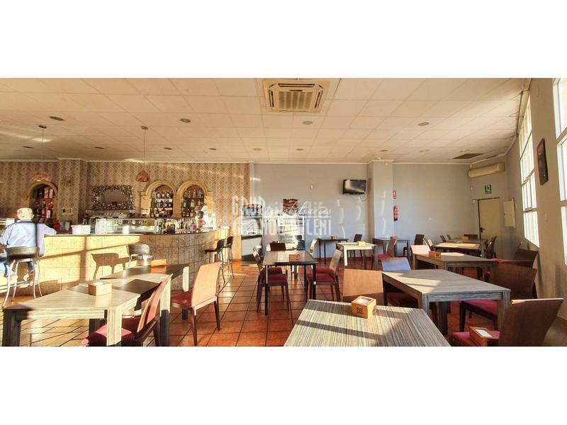 Foto dea3f9df-6026-4e28-a773-3870b2640314. Traspàs local comercial a Catarroja