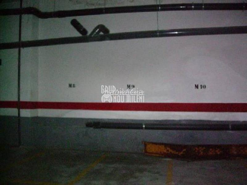 Foto c8080772-64dc-4ce4-8df6-f43778040149. Parking coche en Catarroja