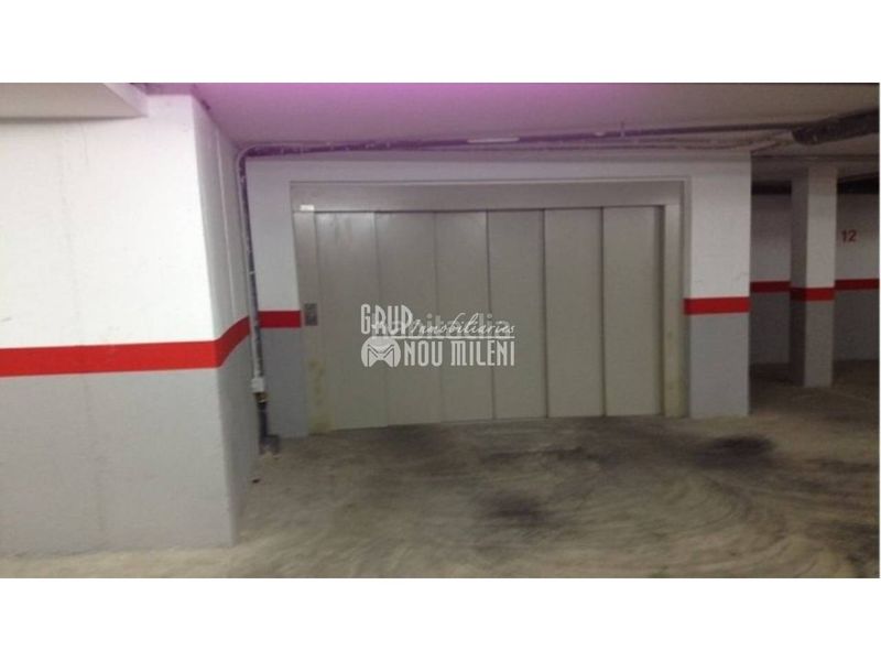 Foto 0e3d88ea-329e-4d5c-9a87-e7bb06f7d332. Parking coche en Catadau