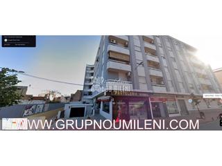 Aparcament cotxe a Doctor fleming 24