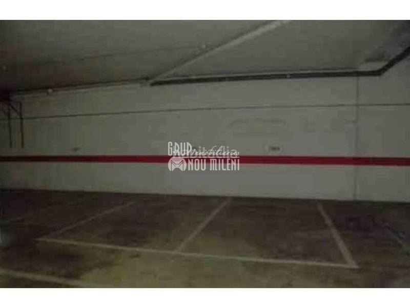 Foto c931df13-3e8a-42a7-8916-9c295688dfd3. Parking coche en doctor fleming 24 en Montroy