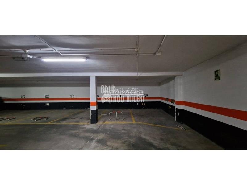 Foto 85fbe25d-9645-4b47-b3cd-afa1c97b7751. Parking coche garaje en venta en Centro Xirivella