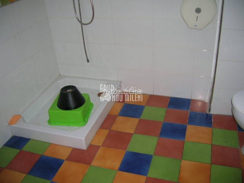 Foto a3e29f17-94ef-4f49-9328-8c7b34573e51. Local comercial a Albal